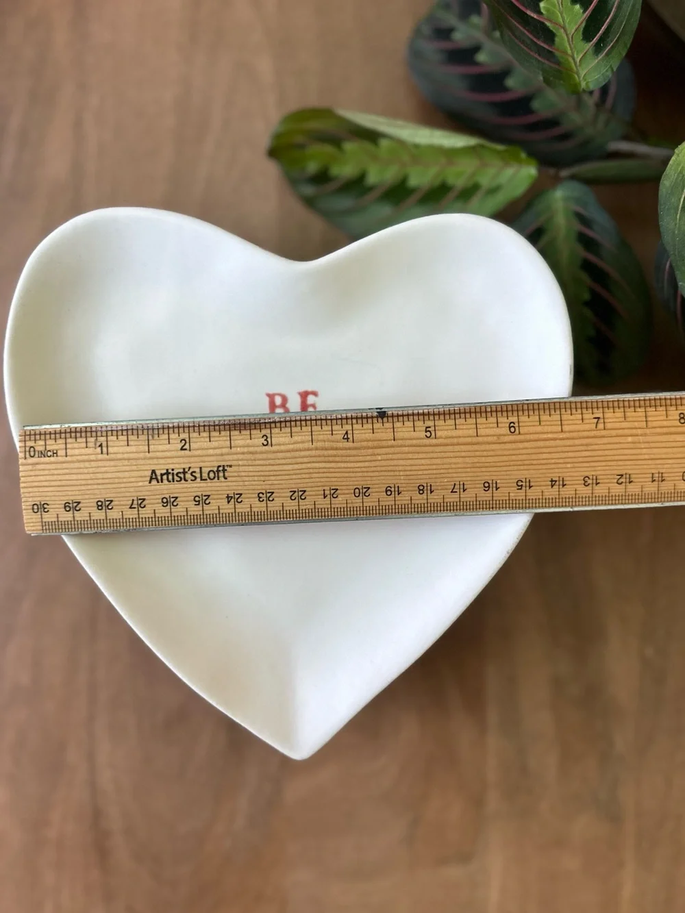 Pottery Barn Valentine Ceramic Heart Plates Set of 4